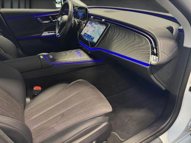 Mercedes-Benz E 200 AVANTGARDE Estate