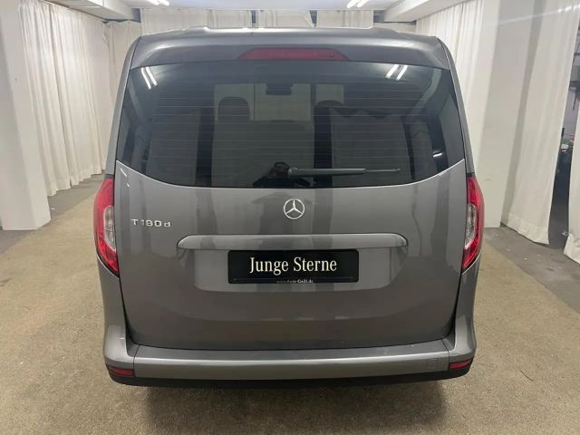 Mercedes-Benz T 180 T 180 d 7Gtr RfKam MBUX Totwi  CarPlay