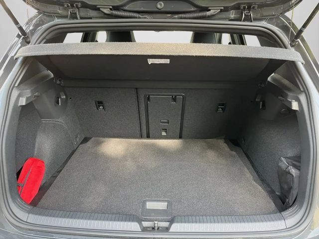 Volkswagen Golf 1.5 TSI Golf VIII R-Line