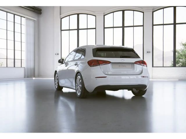 Mercedes-Benz A 160 Navi, LED, MBUX, RFK, Shz, Carplay, Ambie