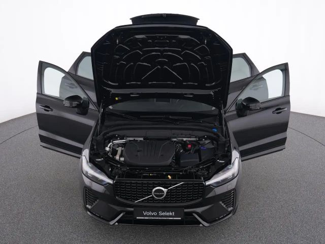 Volvo XC60 AWD Dark Plus