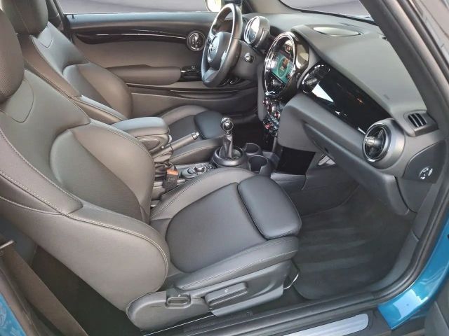 MINI Cooper Classic Trim . *Sportsitze*CarPlay*LED*PD