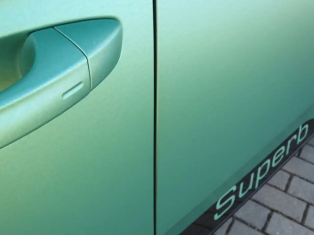 Skoda Superb 2.0 TSI Combi Sportline