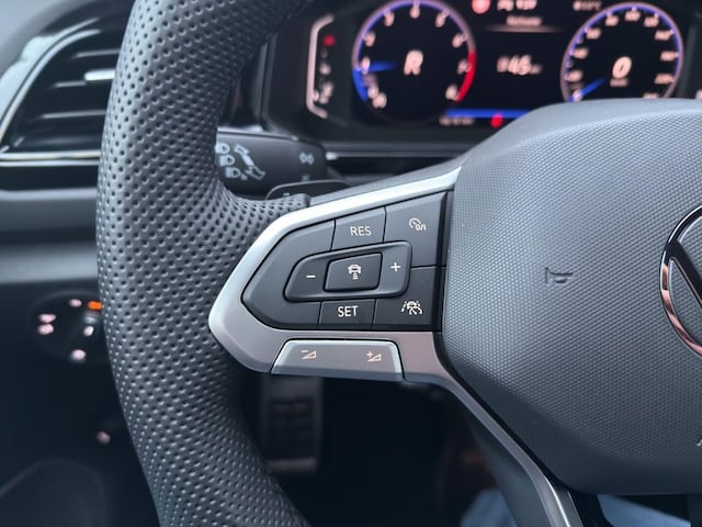 Volkswagen T-Roc 1.5 TSI DSG R-Line