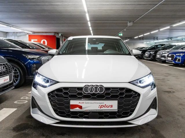 Audi A3 30 TFSI Sedan