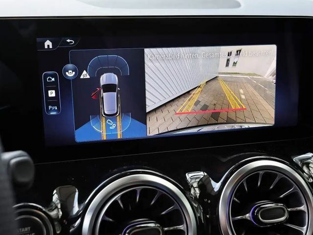 Mercedes-Benz GLA 220 4MATIC AMG Line