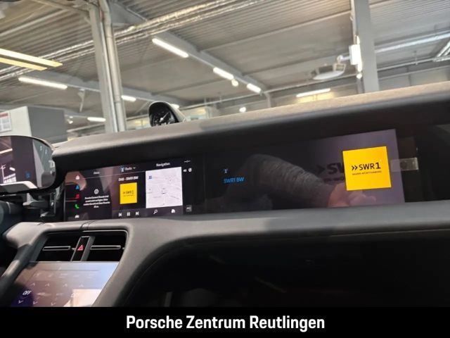 Porsche Taycan 4 Cross Turismo