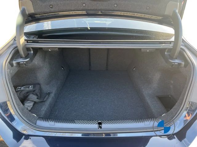 BMW 520 520i M-Sport Sedan