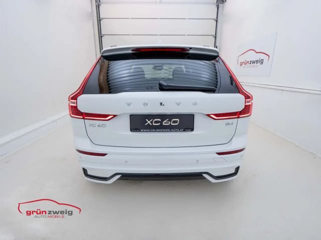 Volvo XC60 AWD Dark Plus T6