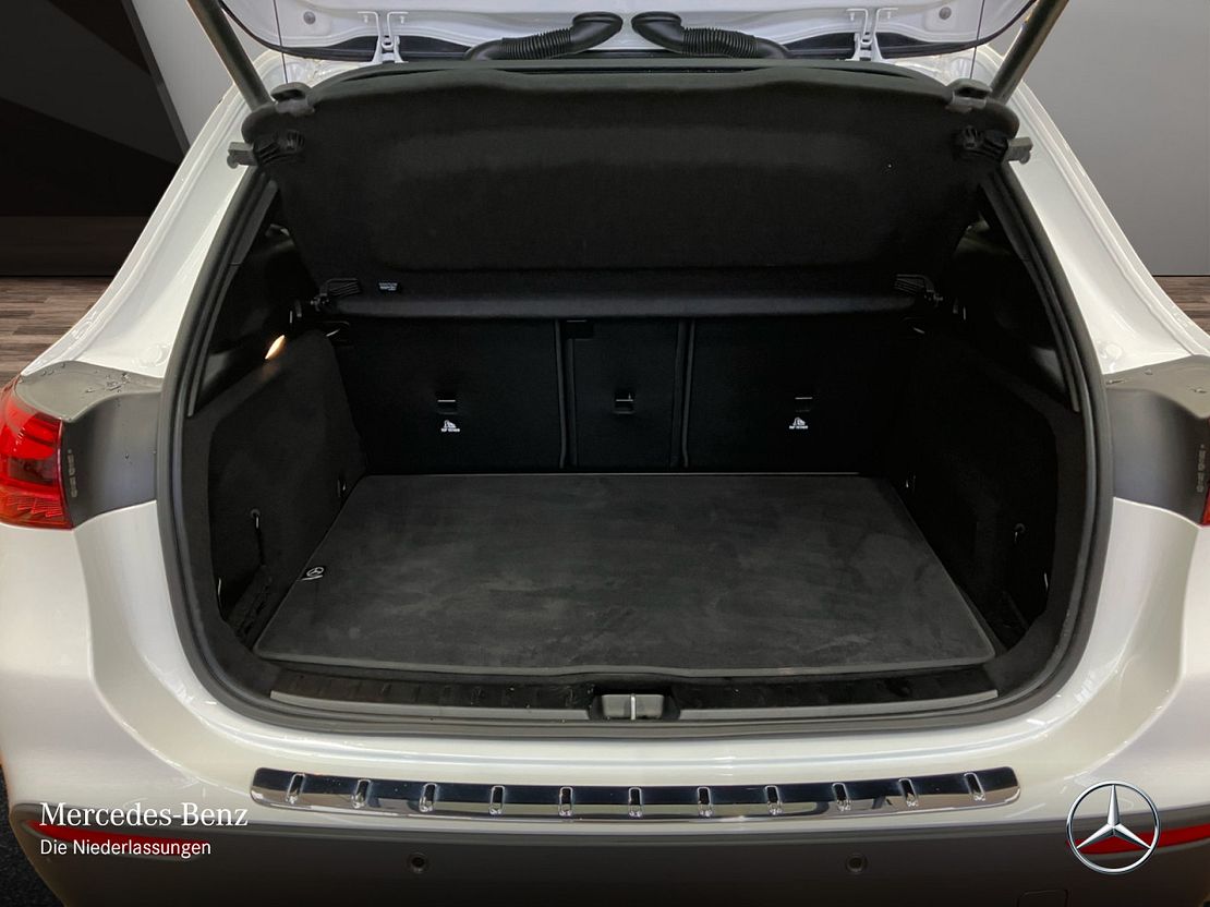 Mercedes-Benz GLA 180 Progressive