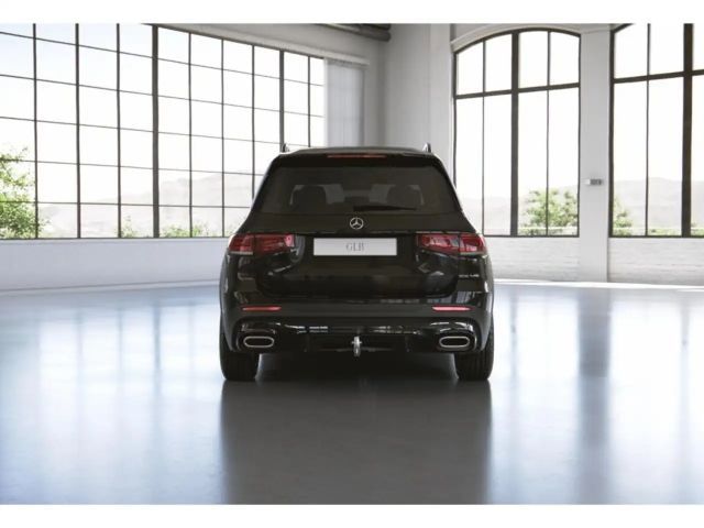 Mercedes-Benz GLB 200 4MATIC AMG Line