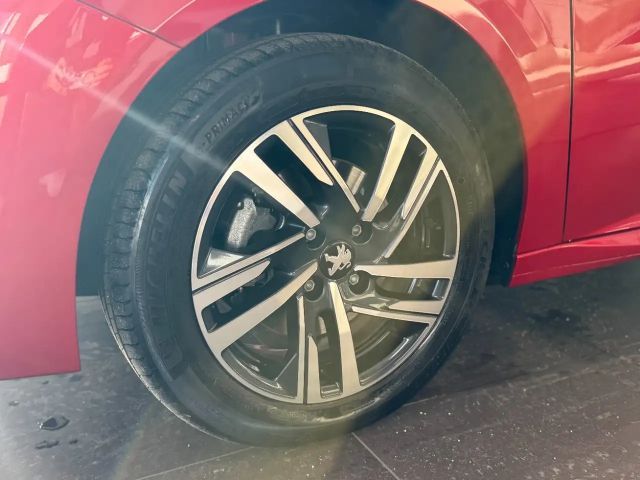 Peugeot 208 Allure Pack PureTech