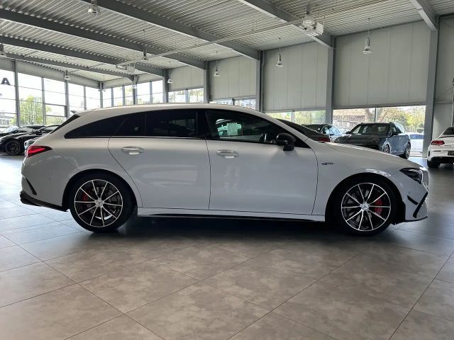 Mercedes-Benz CLA 35 AMG AMG Line Premium