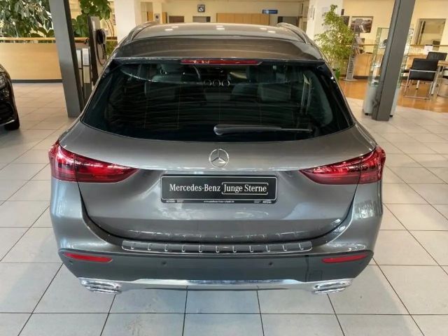 Mercedes-Benz GLA 180 Progressive