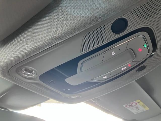 Audi A4 40 TFSI Avant S-Line