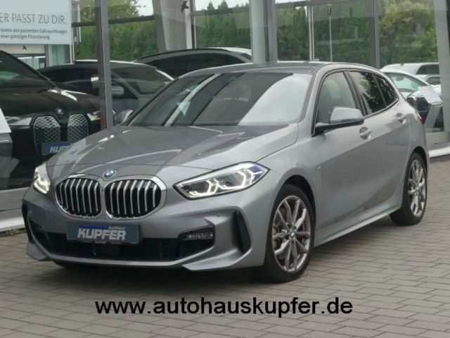 BMW 120 120i Sedan