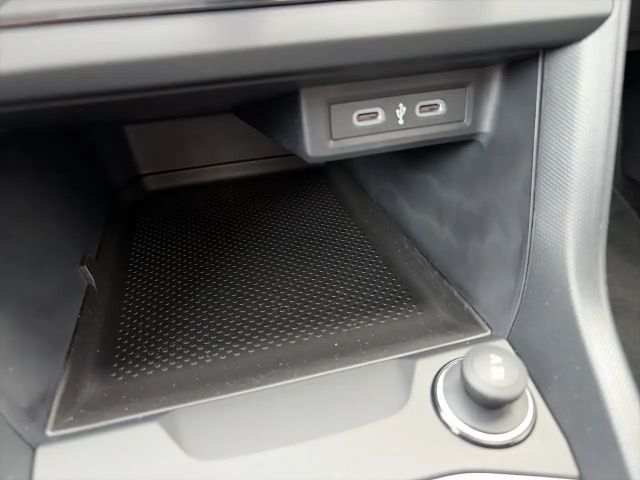 Volkswagen T-Cross 4Me TSI