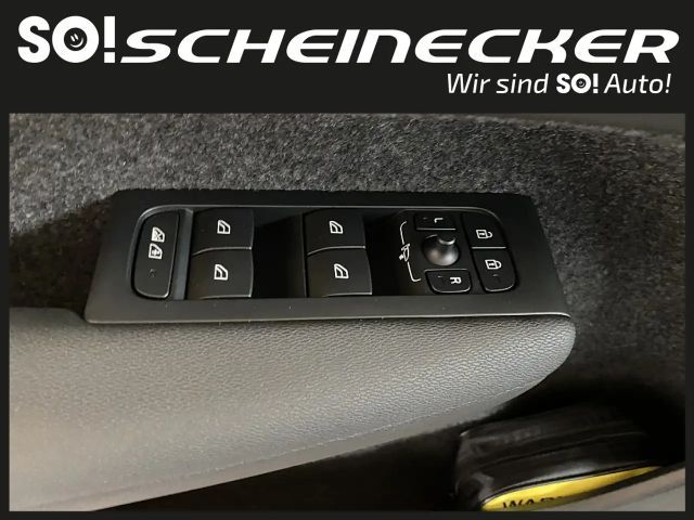 Volvo XC40 Plus Recharge Twin Engine