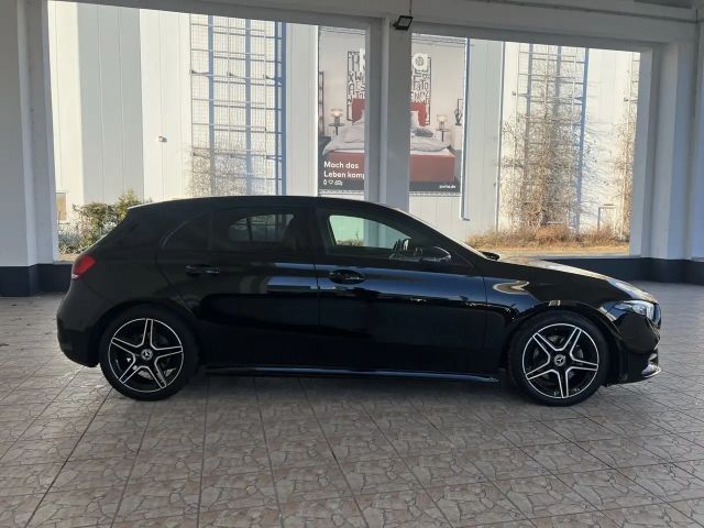 Mercedes-Benz A 200 AMG Line