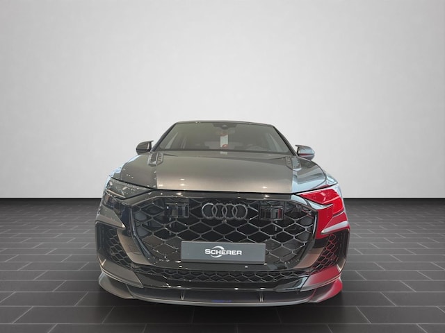 Audi RS Q8 Performance Quattro