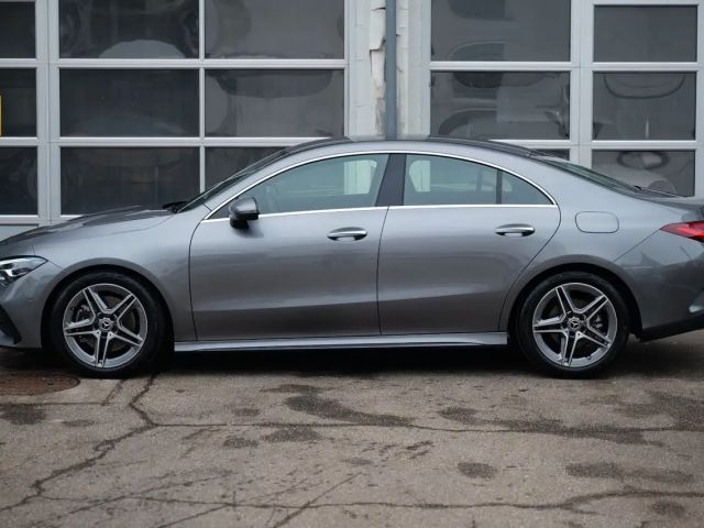 Mercedes-Benz CLA 200 AMG Line CLA 200 d Coupé