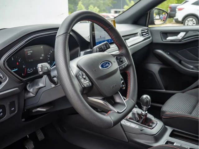 Ford Focus ST Line Wagon