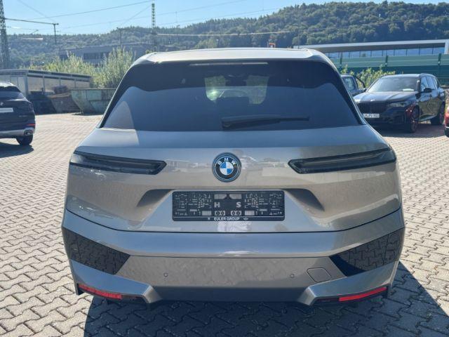 BMW iX xDrive40