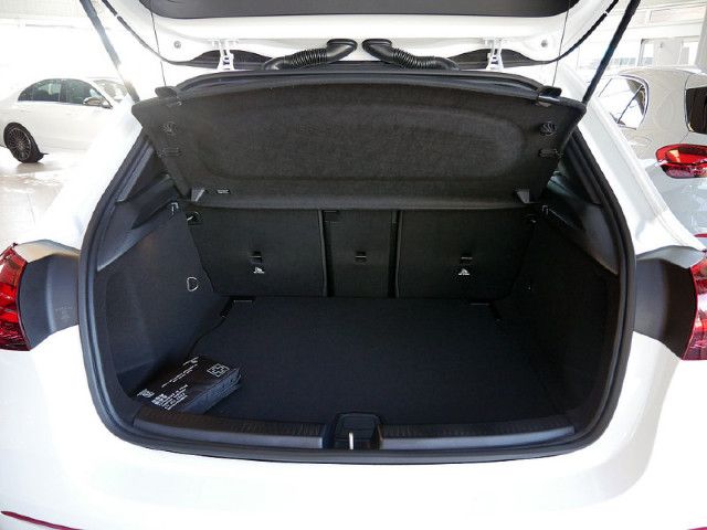 Mercedes-Benz A 200 A 200 d