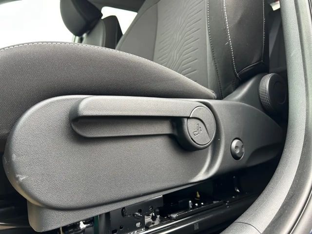 Hyundai Kona 64 kWh Electric