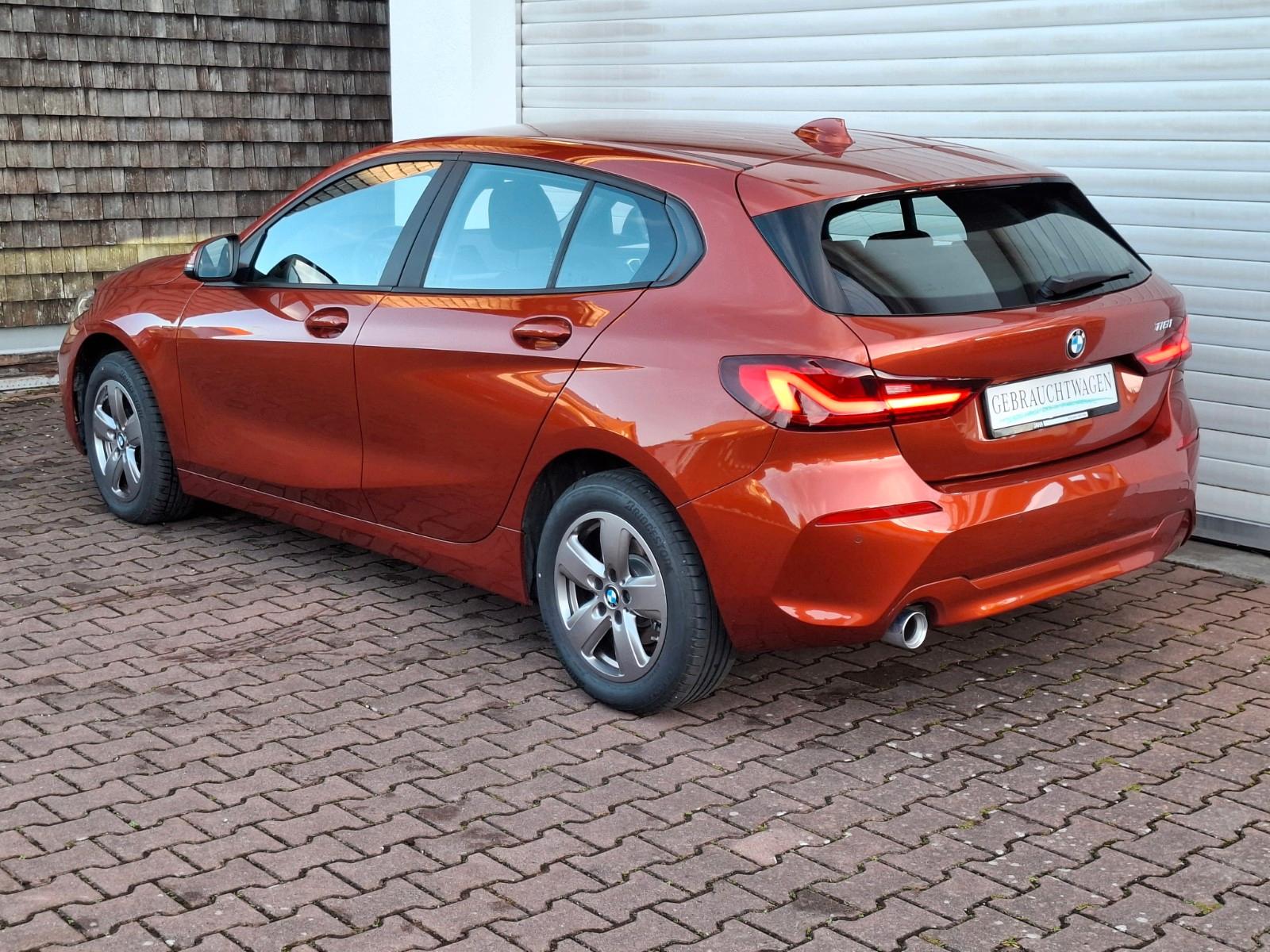 BMW 116 116i Advantage pakket Sedan