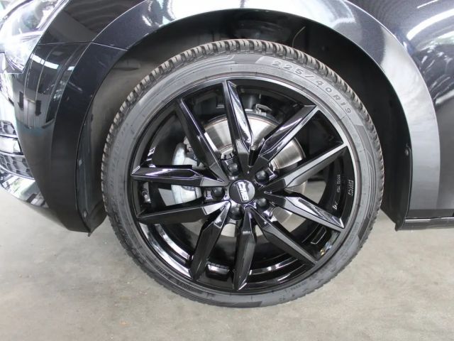 Skoda Superb 2.0 TDI Combi Style Style