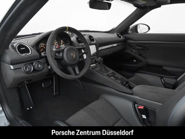 Porsche Cayman 718 RS