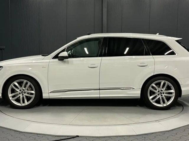 Audi Q7 55 TFSI Quattro S-Line