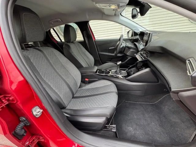 Peugeot 208 AllurePuretech100 ALU SHZ NAVI 360° KAMERA PDC