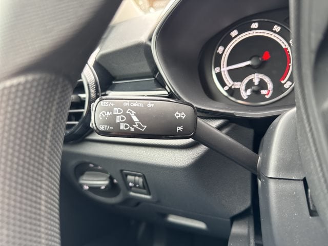 Skoda Fabia 1.0 MPI Smartlink Front Assist LED