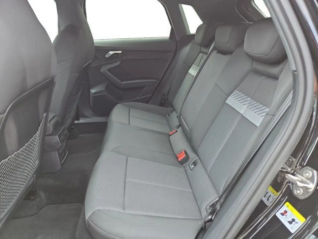 Audi A3 30 TDI Sedan