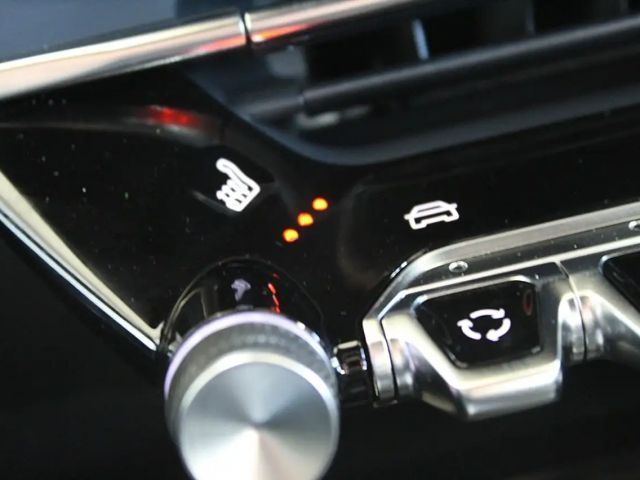 Peugeot 2008 PureTech Style