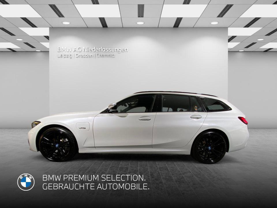 BMW 330 330e Touring
