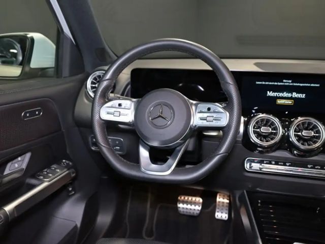 Mercedes-Benz EQB 300 4MATIC AMG Line