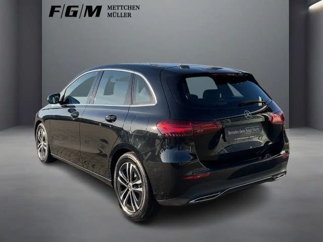 Mercedes-Benz B 250 4MATIC Progressive Sedan