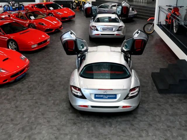 Land Rover Defender 110 D300 Dynamic HSE