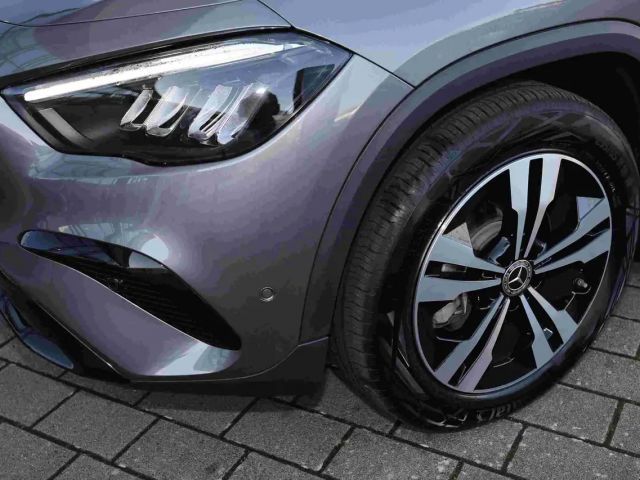 Mercedes-Benz GLA 180 Progressive