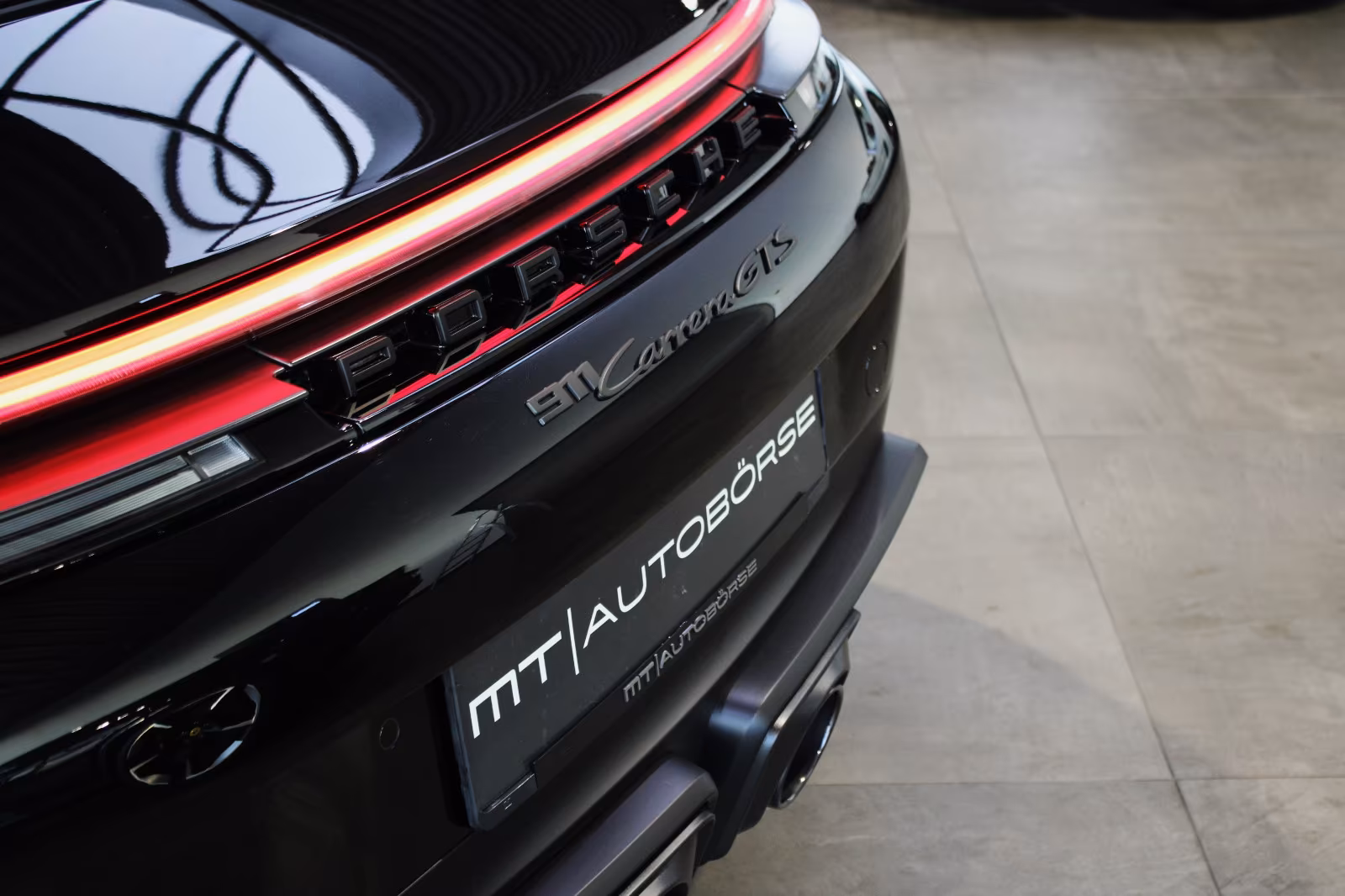 Porsche 911 992 Cabriolet Carrera GTS