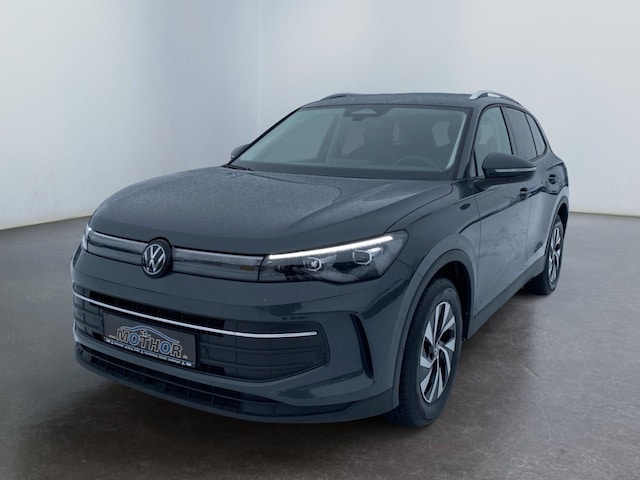 Volkswagen Tiguan 1.5l eTSI ACC PDC NAVI KAM SHZ