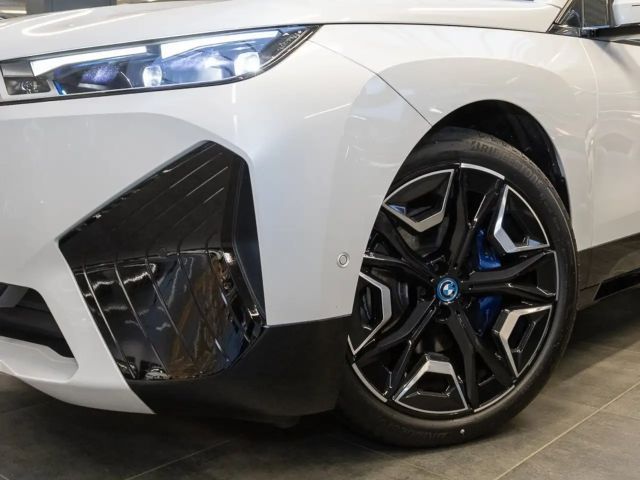 BMW iX xDrive40