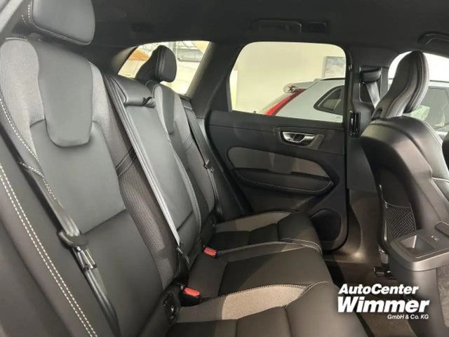 Volvo XC60 Dark Plus