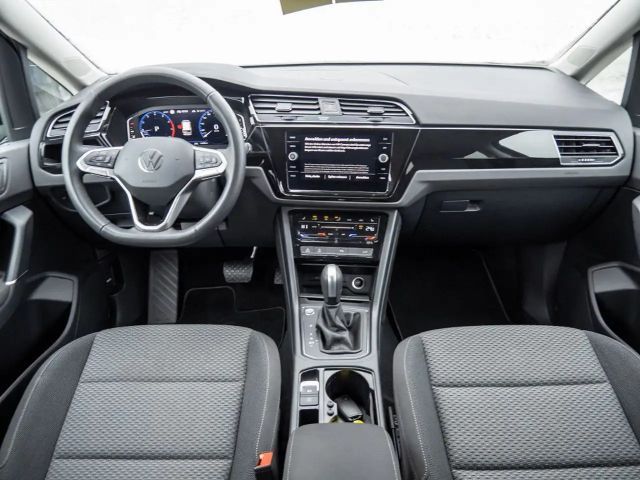 Volkswagen Touran 1.5 TSI DSG