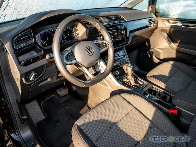 Volkswagen Touran 1.5 TSI DSG IQ.Drive R-Line