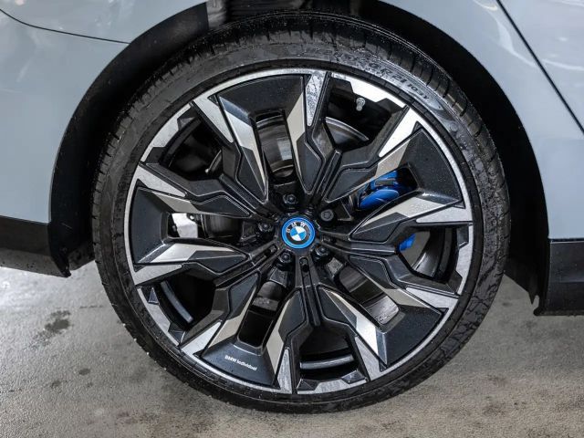 BMW i5 M-Sport Sedan eDrive40