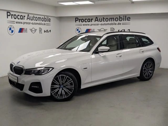 BMW 330 330e M-Sport
